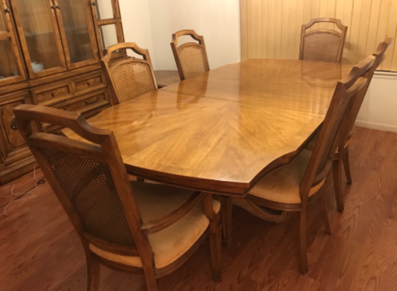 Photo 1 of TRADITIONAL ELEGANT DINING ROOM TABLE WITH EXTRA LEAF AND 6 CANE BACK CHAIRS THIS IS IN MINT CONDITION 