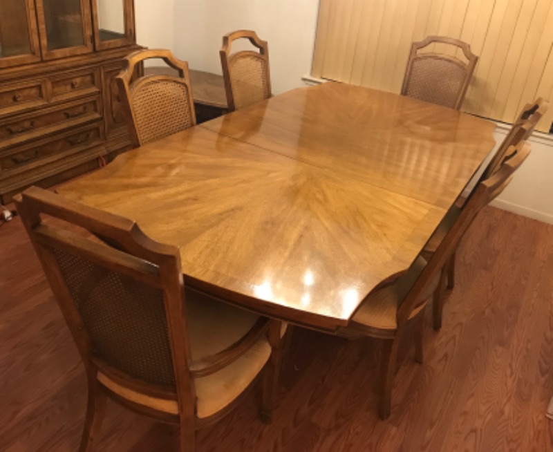 Photo 2 of TRADITIONAL ELEGANT DINING ROOM TABLE WITH EXTRA LEAF AND 6 CANE BACK CHAIRS THIS IS IN MINT CONDITION 