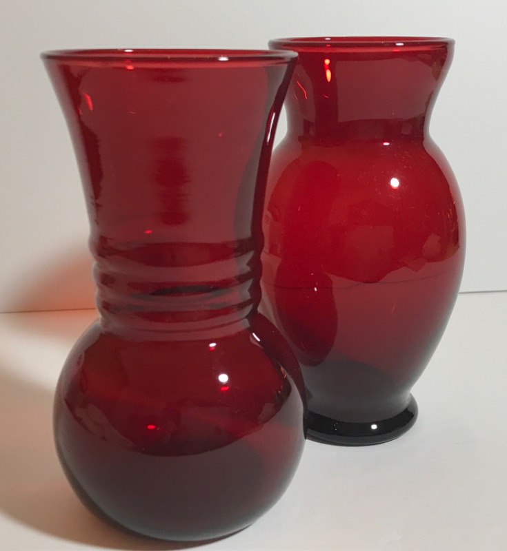 Photo 2 of RUBY RED VINTAGE VASES WITH CHRISTMAS PLATER