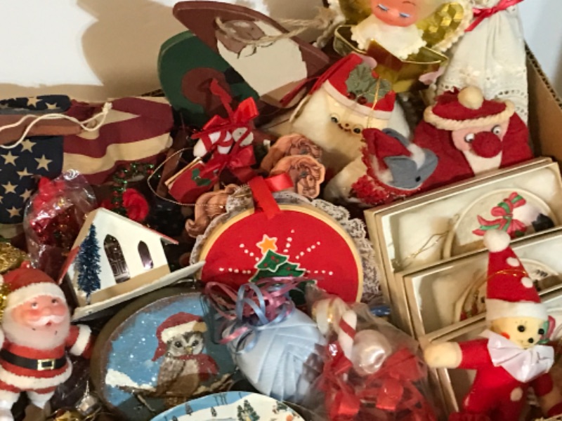 Photo 3 of VINTAGE CHRISTMAS ORNAMENTS AND MORE