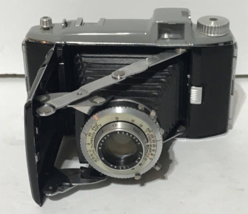 Photo 1 of KODAK VINTAGE CAMERA