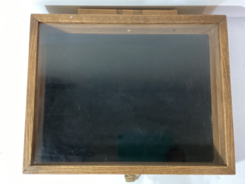 Photo 4 of DISPLAY CABINET VELORE INSIDE 19”x 15”