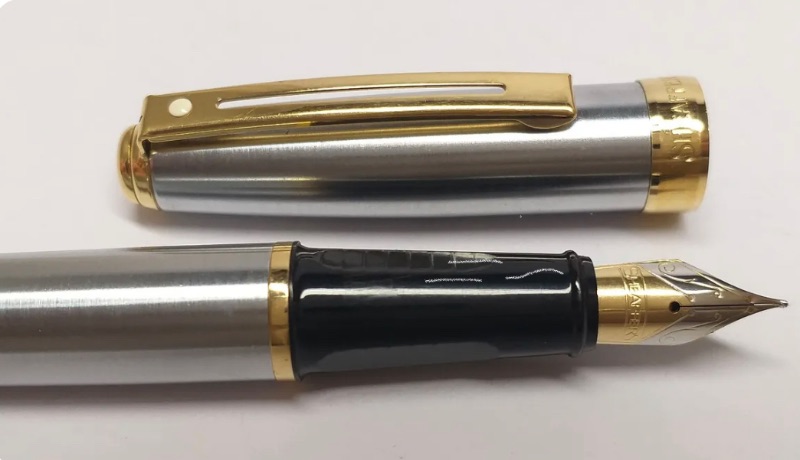 Photo 1 of SHEAFFER PRELUDE WHITE DOT