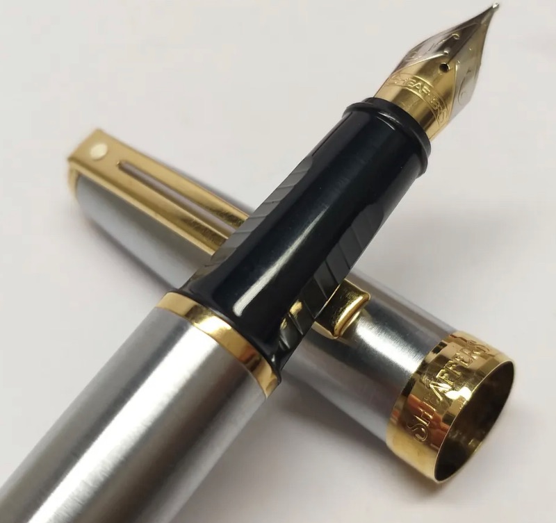 Photo 1 of SHEAFFER PRELUDE WHITE DOT