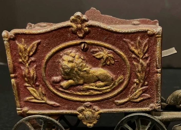 Photo 3 of ANTIQUE CAST IRON HORSE DRAWN CIRCUS LION WAGON 8.5”