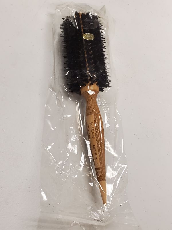 Photo 2 of MEDIUM ROUND BOAR BRISTLE BRUSH LASER ETCHED HANDLE EASY GRIP A POINTED TIP FOR SECTIONING WOODEN HANDLE DOES NOT ABSORB HEAT NEW