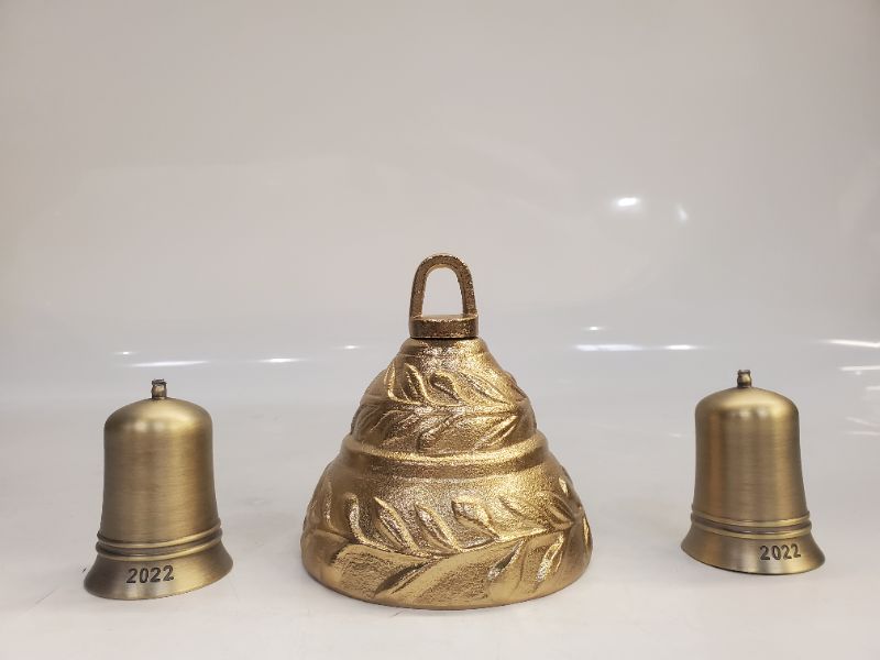 Photo 1 of 2022 CAST BRASS BELL FIGURE - 3PC SET 