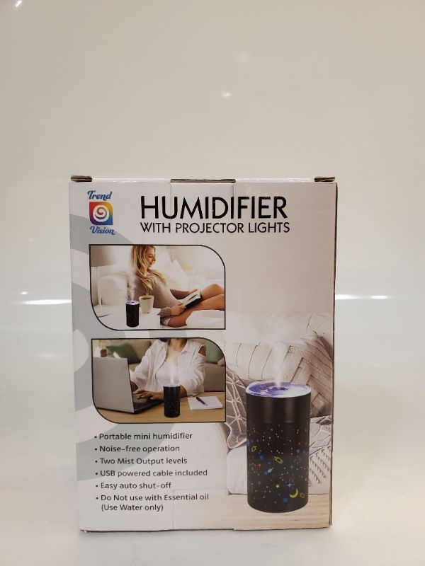 Photo 3 of TREND VISION - MINI HUMIDIFIER WITH PROJECTOR LIGHTS 