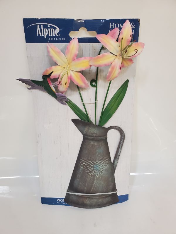 Photo 1 of Alpine CORPORATION HOME & GARDEN ACCENTS WATERING CAN VASE WALL DECOR -23"