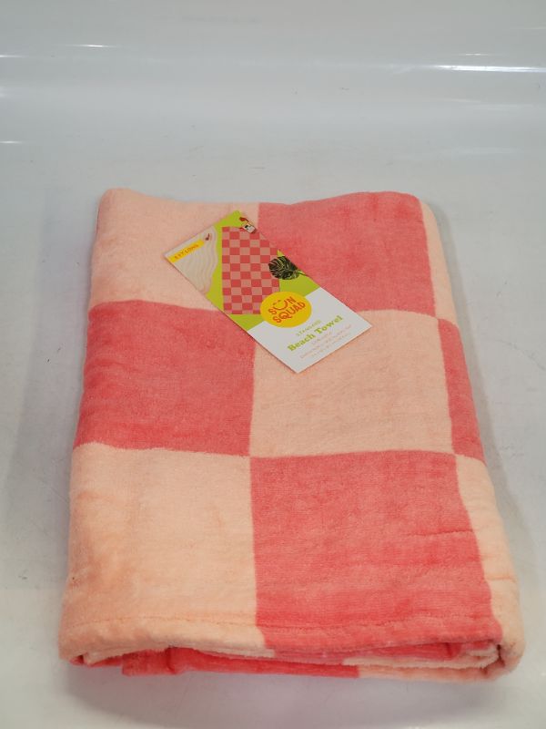 Photo 2 of Pink Checkered Beach Towel - Sun Squad