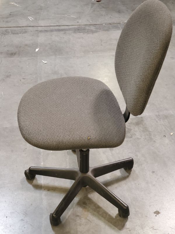 Photo 2 of Basic Rolling Computer Chair - Charcoal Gray 