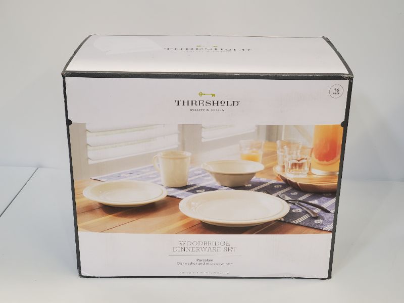 Photo 4 of THRESHOLD - 16PC PORCELAIN WOODBRIDGE DINNERWARE SET WHITE 