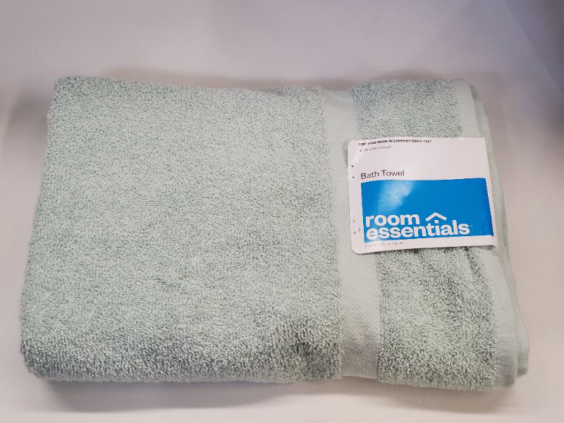 Photo 2 of Room Essentials - Bath Towel  - Mint 