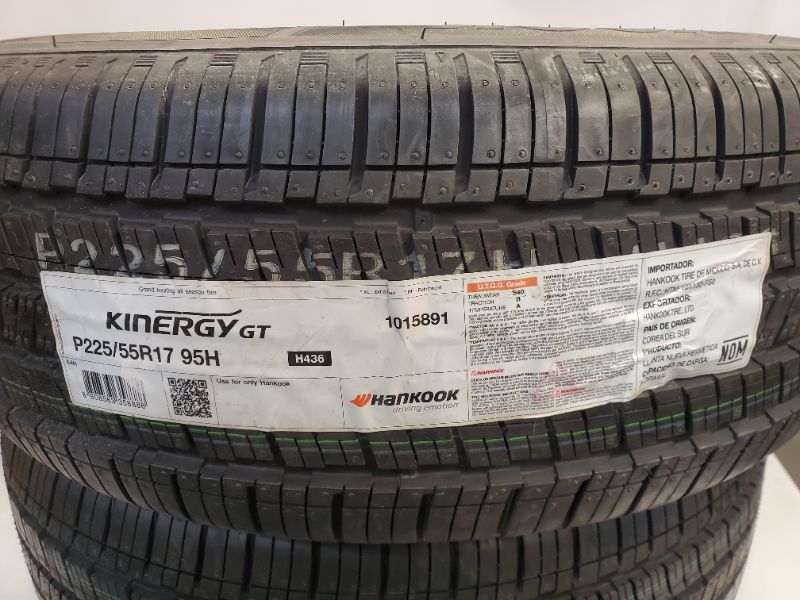 Photo 3 of Hankook Kinergy GT H436 All-Season Radial Tire - 225/55R17 95H P225/55R17 - PAIR - NEW