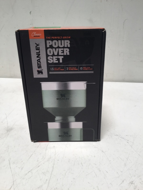 Photo 1 of Stanley 10-09566-001 The Camp Pour Over Set Hammertone Green NA