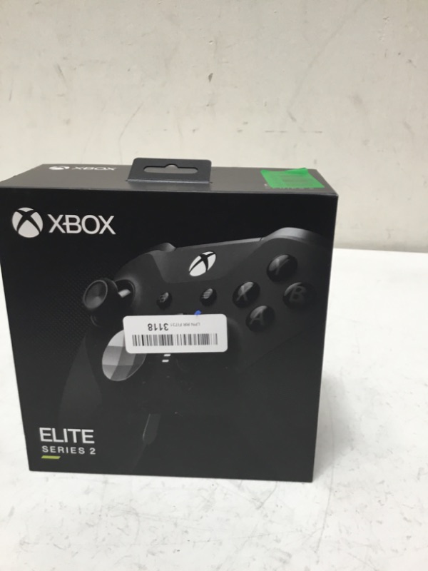 Photo 2 of Xbox One Wireless Controller - Elite Series 2