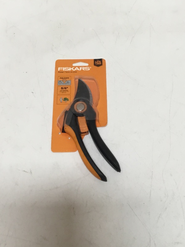 Photo 2 of Fiskars Adjustable Softgrip Bypass Pruner 5/8" Cut Capacity Shears