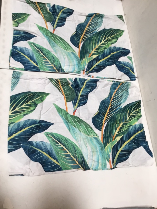 Photo 2 of Tropical Leaves Pillowcases 2 Pieces Bright Crisp Green Sateen Pillow Shams-100% Cotton Standard Queen Pillow Covers Button Closure End,Soft,Luxury,Comfortable 20"×26"-Tropical Leaves
