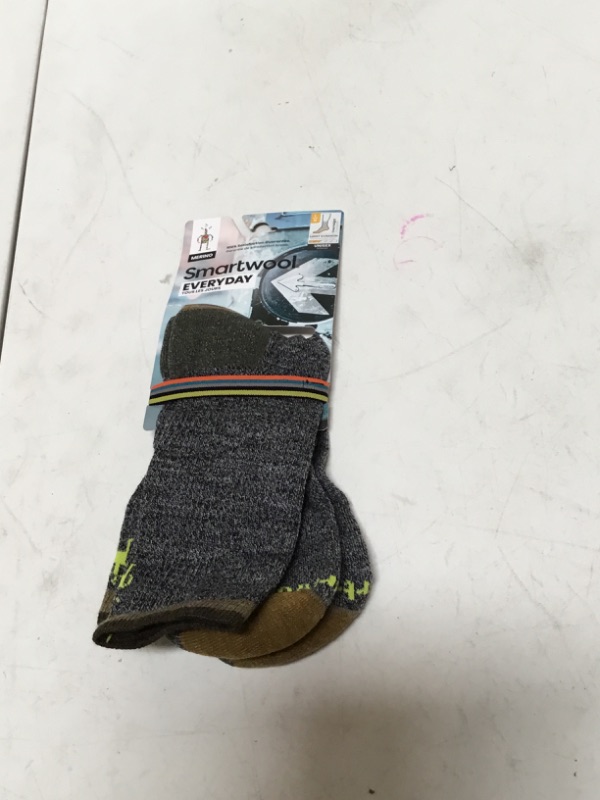 Photo 2 of SMARTWOOL HUNT EXTRA CUSHION BLACK DKGRAY OTC SOCKS LARGE MEN 9-11.5 WMN 10-12.5
