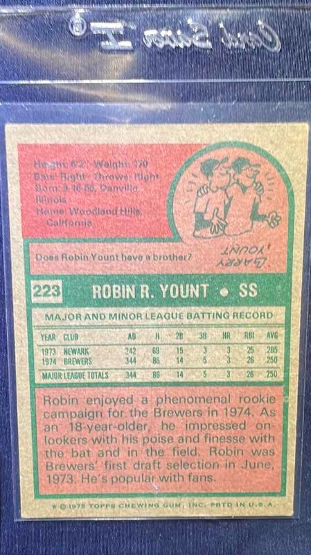 Photo 2 of RARE 1975 TOPPS ROBIN YOUNT ROOKIE CARD #223