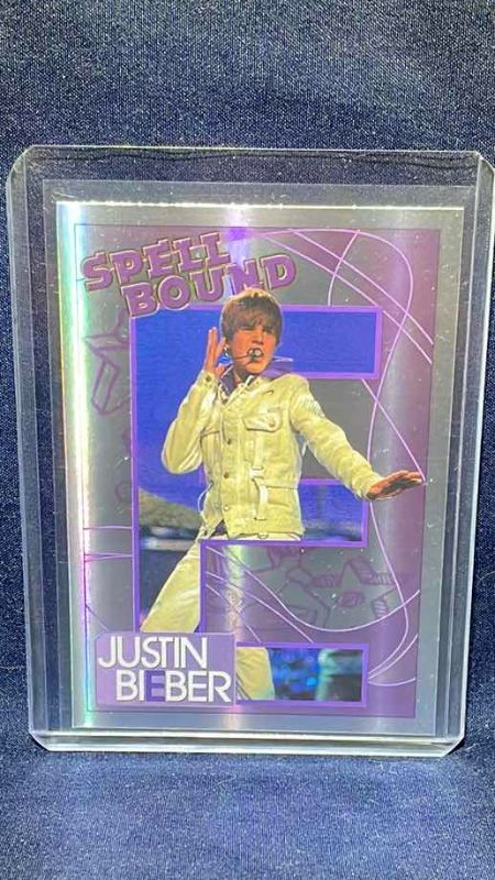 Photo 1 of 2010 PANINI JUSTIN BEIBER CARD 9