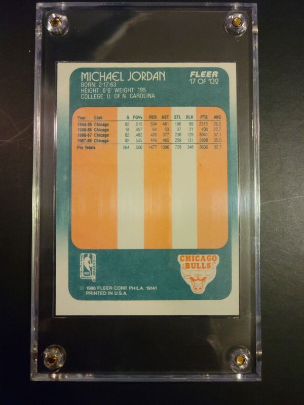 Photo 2 of 1988 MICHAEL JORDAN FLEER CARD 17