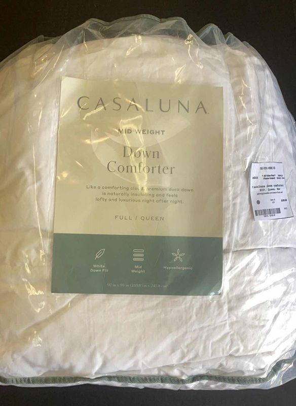 Photo 1 of CASALUNA MID WEIGHT DOWN COMFORTER FULL/ QUEEN