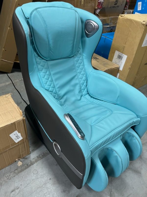 Photo 2 of IQ SKYLINE CROWN MASSAGE CHAIR BLUE OPEN BOX