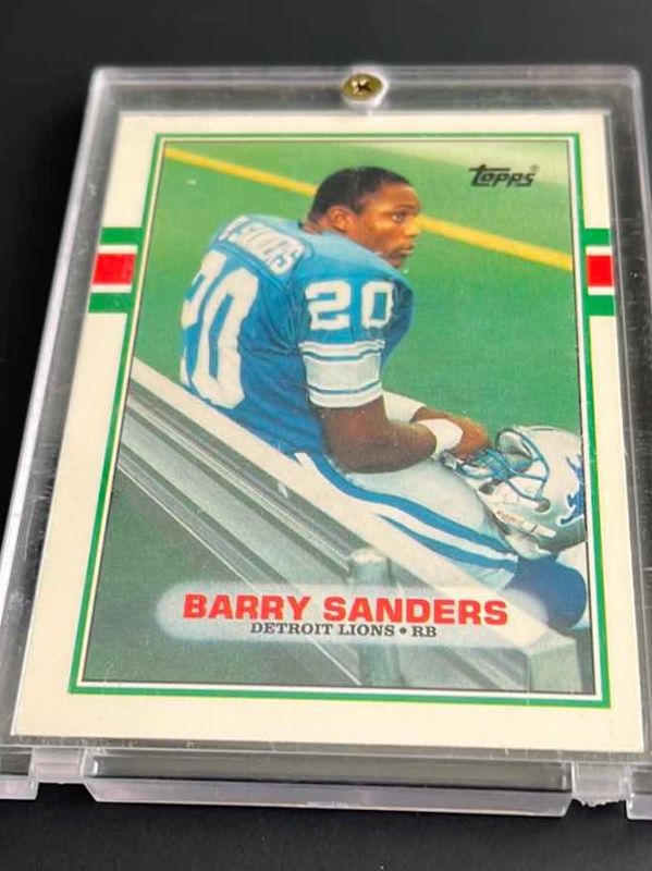 Photo 1 of 1989 BARRY SANDERS TOPPS ROOKIE CARD 83T