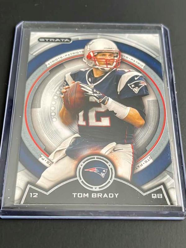 Photo 1 of 2013 TOM BRADY TOPPS STRATA CARD 98