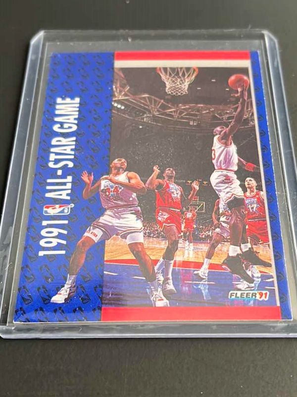 Photo 1 of 1991 MICHAEL JORDAN UNFORGETTABLE FLEER CARD 238