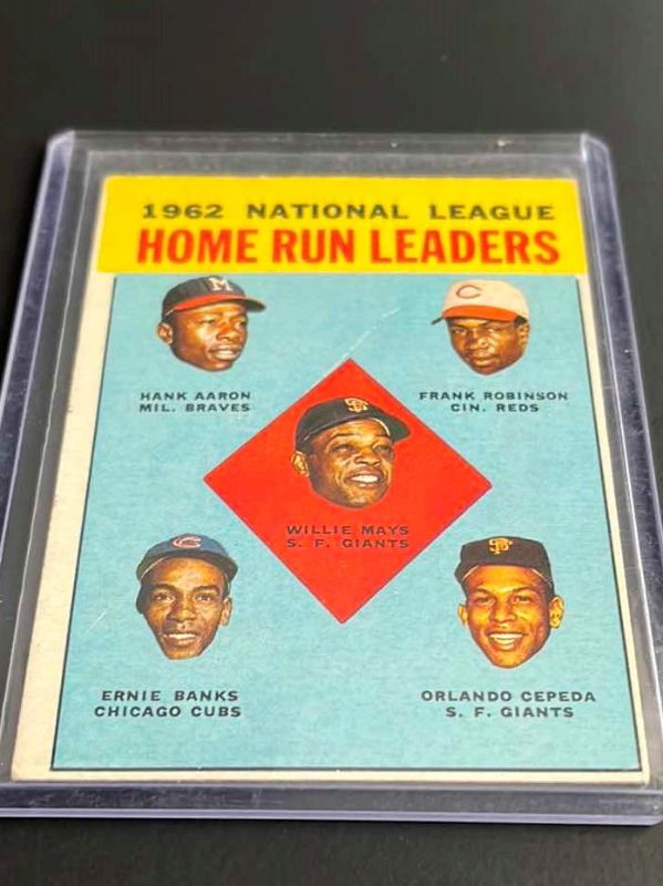 Photo 1 of 1963 HANK AARON, WILLIE MAYS, BANKS, & ROBINSON TOPPS CARD 3 