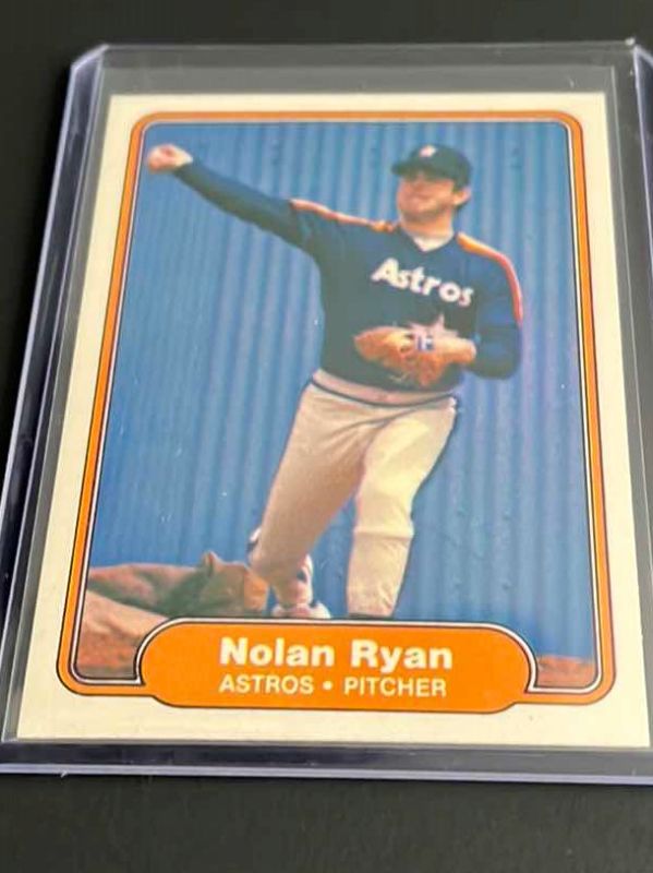 Photo 1 of 1982 NOLAN RYAN FLEER CARD 229