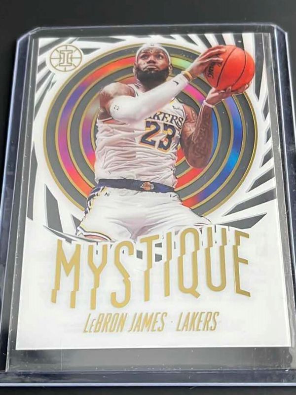 Photo 1 of RARE 2019 LEBRON JAMES PANINI DC MYSTIQUE ILLUSION WHITE INSERT CARD 7