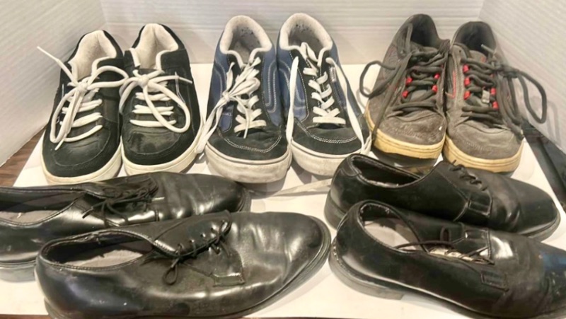 Photo 1 of MENS SHOE ASSORTMENT, VANS AND MORE SIZE ( VANS 7.5, 8,5, 13 BLACK DRESS SHOES  9, 9.5)