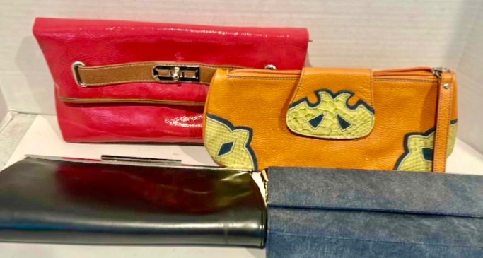 Photo 1 of 4 WOMEN CLUTCHES