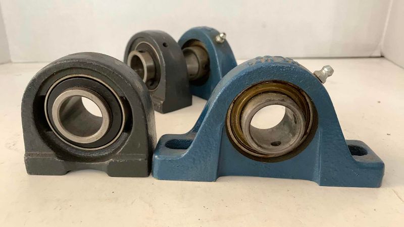 Photo 1 of 4 PILLOW BLOCK BEARINGS