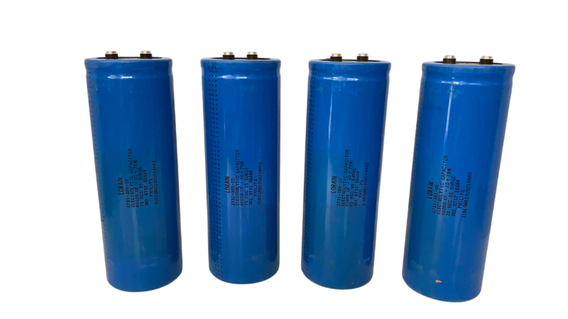 Photo 1 of 4 CAPACITORS