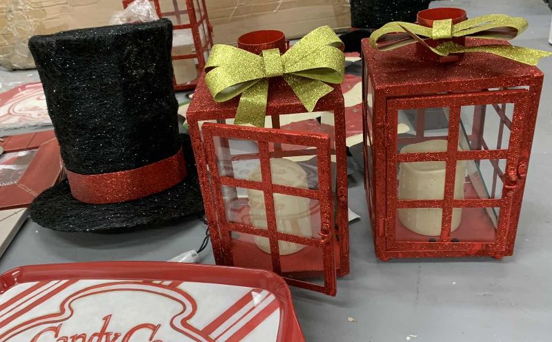 Photo 1 of CHRISTMAS DECORATIONS