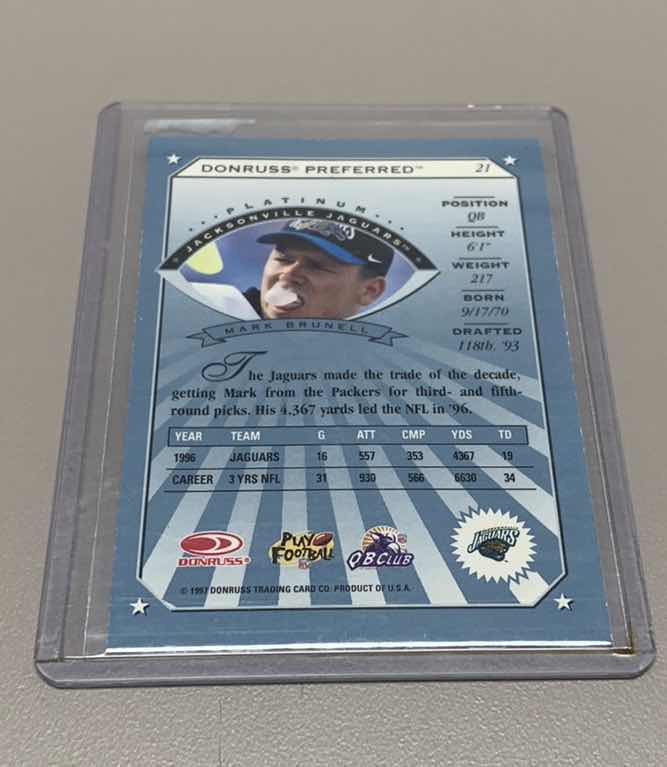 Photo 1 of 1997 MARK BRUNELL DONRUSS NFL FOOTBALL CARD