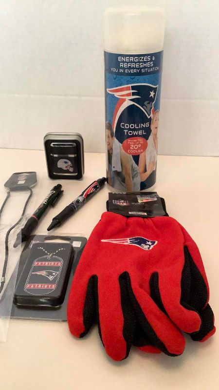 Photo 2 of NFL FAN PACK PATRIOTS