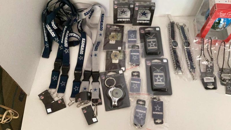 Photo 3 of NFL FAN PACK COWBOYS