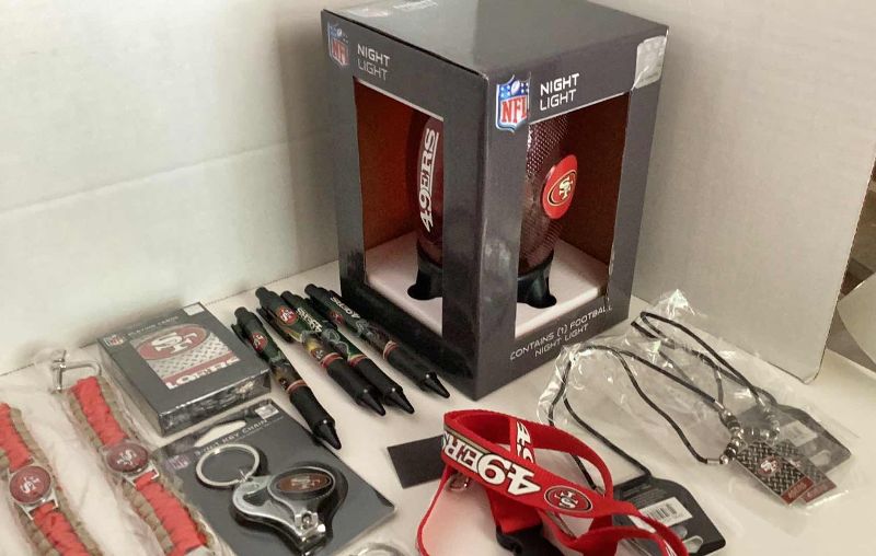 Photo 3 of NFL FAN PACK 49ERS