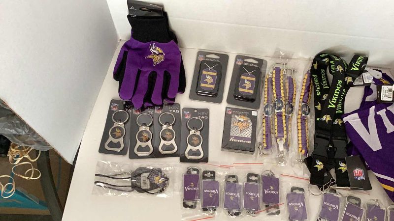 Photo 3 of NFL FAN PACK VIKINGS