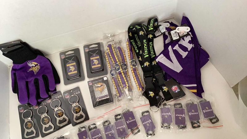 Photo 2 of NFL FAN PACK VIKINGS