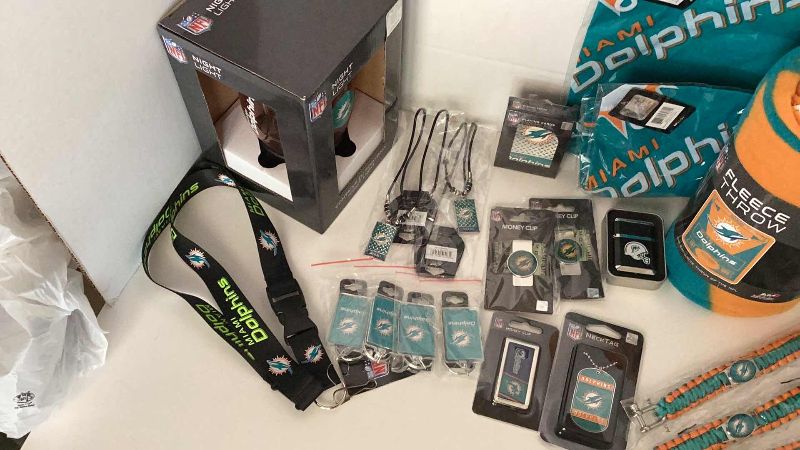 Photo 4 of NFL FAN PACK DOLPHINS