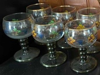 Photo 2 of 6-VINTAGE ROEMER WINE GLASSES HAND PAINTED GRAPE LEAVES WITH A GREEN STEM 4.5" TALL