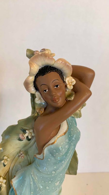 Photo 1 of VINTAGE STATUE 12” TALL