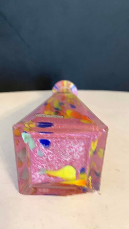 Photo 1 of MURANO GLASS VASE MADE IN ITALY 7.5”
