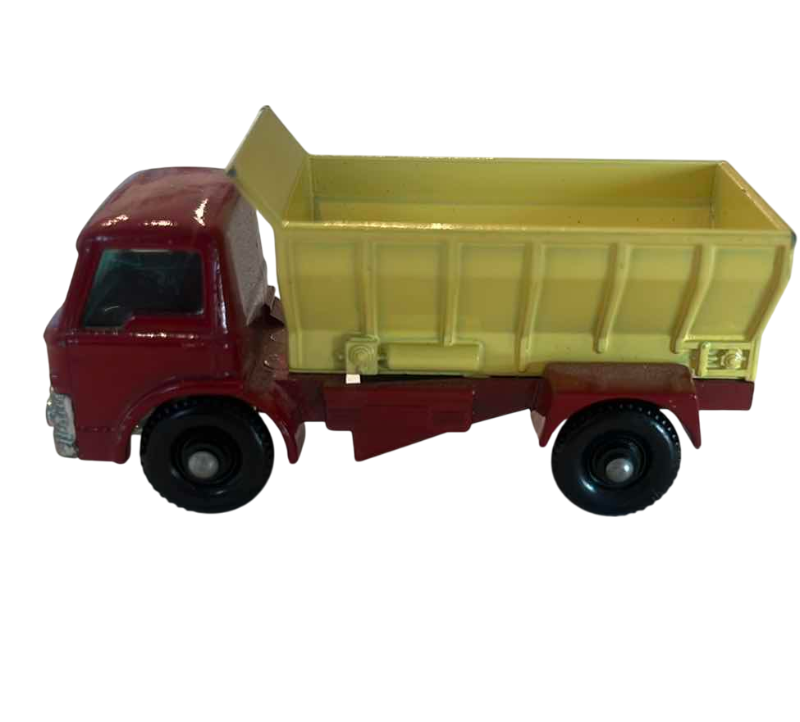 Photo 1 of VINTAGE MATCHBOX SERIES NO. 70 GRIT SPREADING TRUCK MADE IN ENGLAND